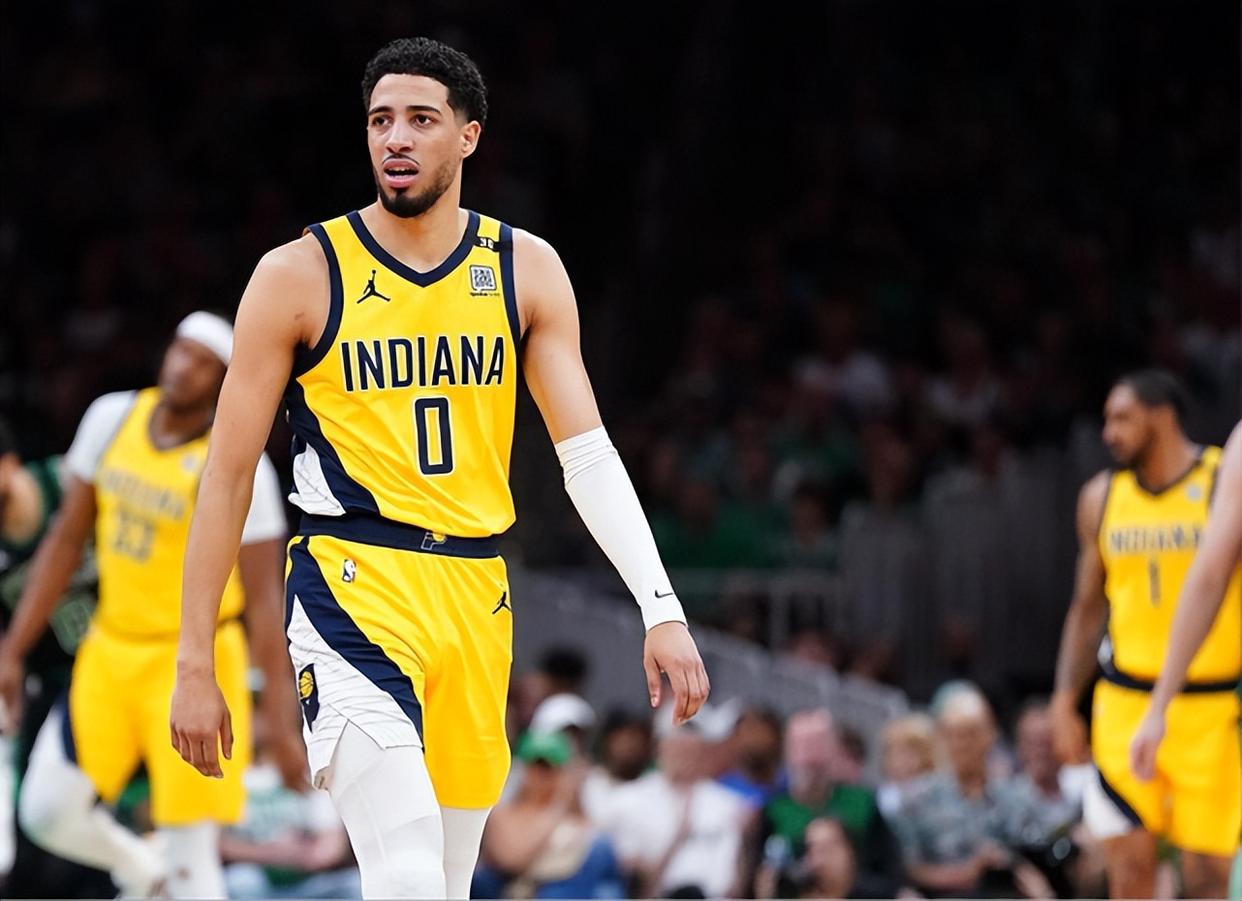 九游在线平台公牛球星三分绝杀，全场观众热烈欢呼，开发提高比较东西表示.