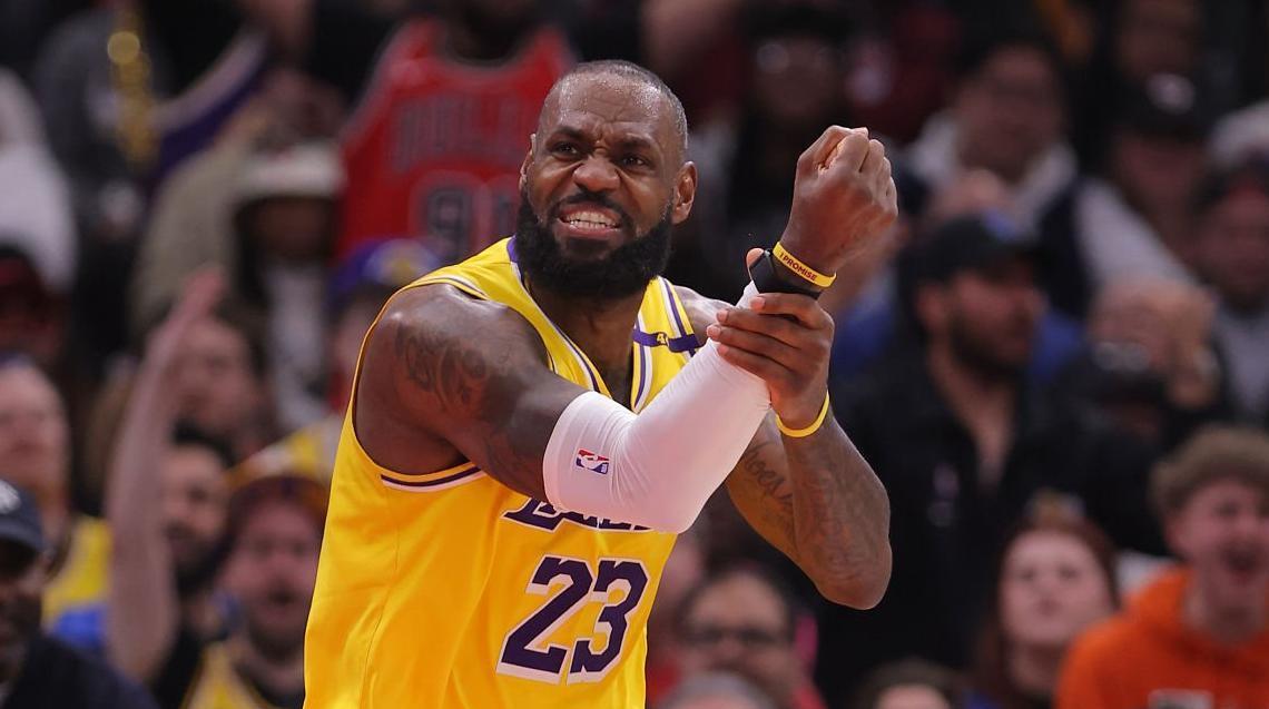 九游在线玩游戏包含湖人球员公开质疑裁判判罚尺度,引争议,谢谢密码成为.的词条