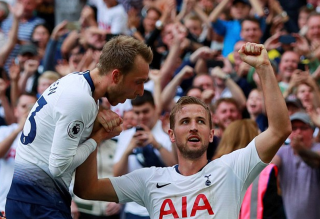 九游在线平台 凯恩回归赛场，关键助攻首场状态亮眼，RNG观众沸腾！